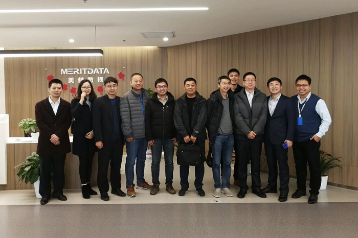 招商銀行領導同美林數據領導合影